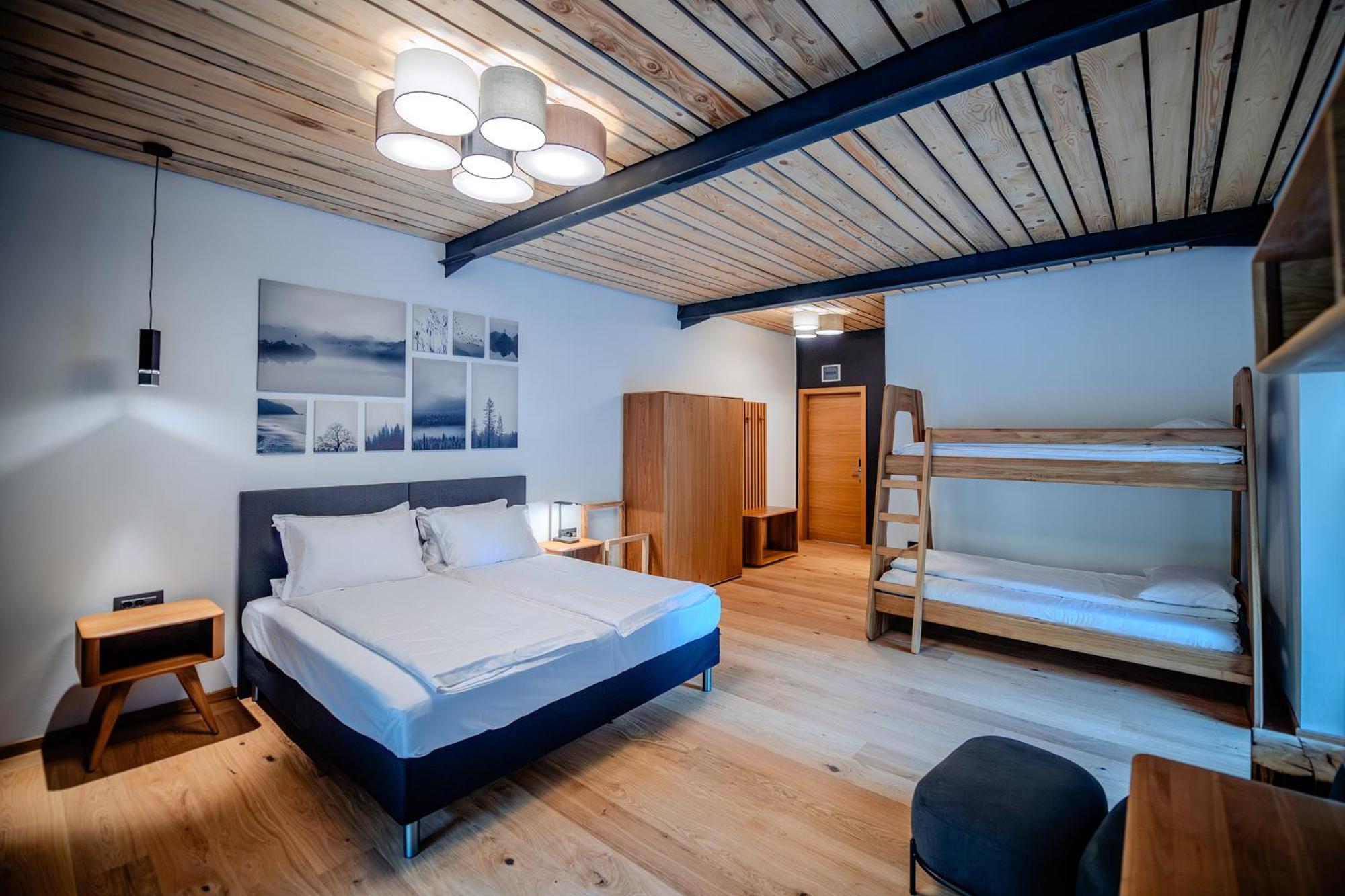 Complexul Turistic Cheile Butii Hotel Cîmpu lui Neag Exterior foto